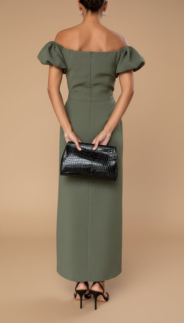 JASMINE | Elegant midikjole med markeret talje og tidløs aftenstil