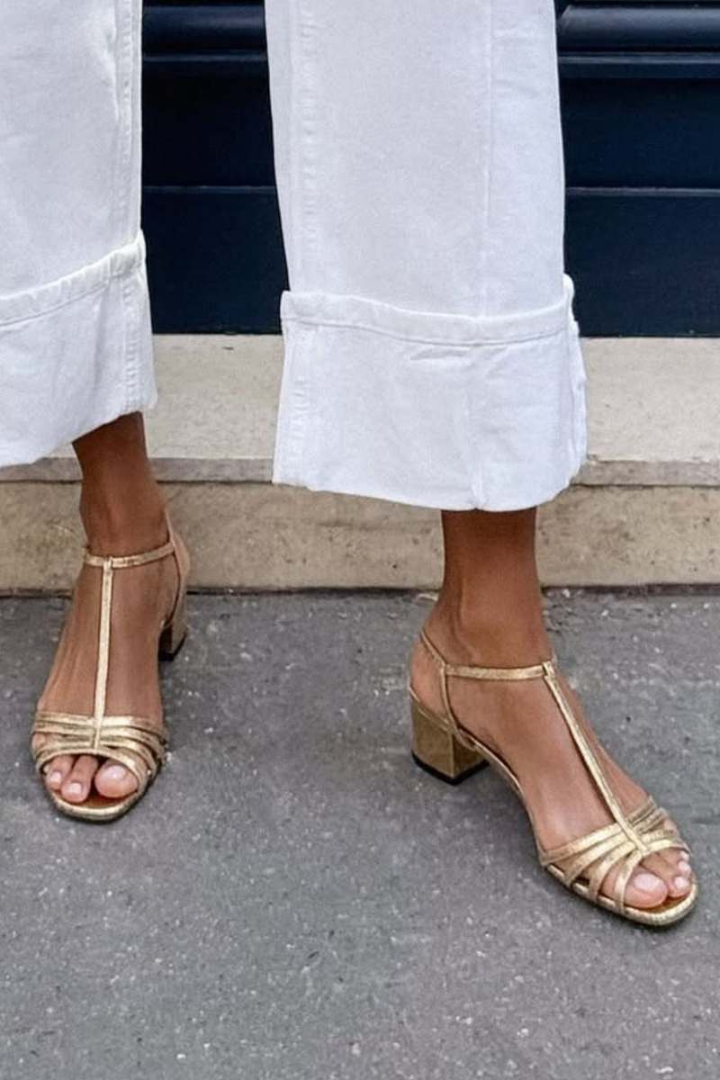 Allegra | Gyldne Sandaler til Daglig Elegance