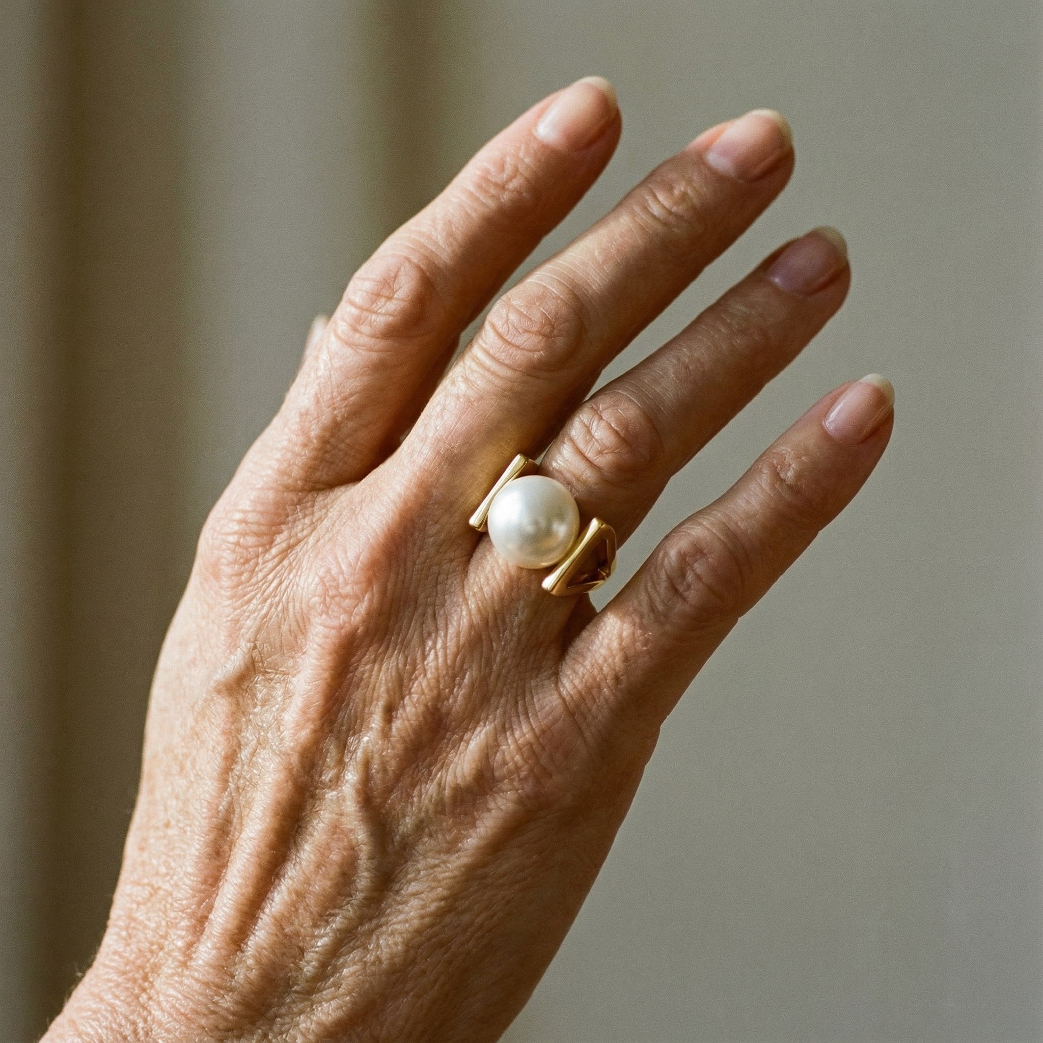 Guld ring med vintage perler