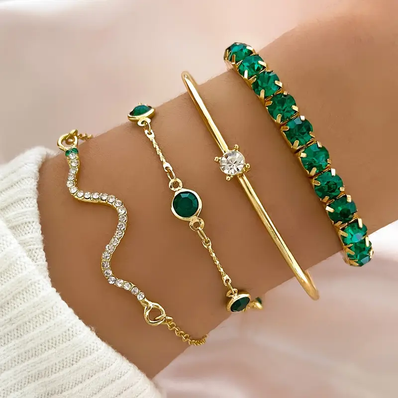 Sæt af vintage armbånd med grøn zirkonia