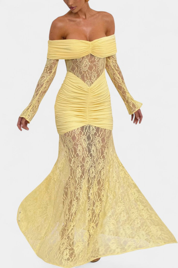 Kamila - Bruma Kjole med Blonder, Off-Shoulder og Volanger